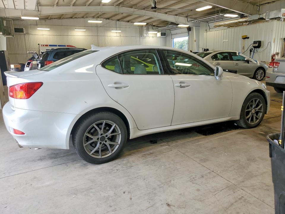 2007 Lexus Is 250 VIN JTHCK262772011294 COPART salvage auction — FRONT END, MN - CERT OF TITLE-PRIOR SALVAGE, sold $1,250 on 2026-07-02 (photo 3)