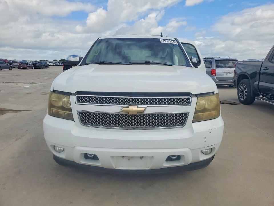 2011 Chevrolet Tahoe VIN 1GNSKCE01BR127729 COPART salvage auction — SIDE, Tx - Salvage Vehicle Title, sold $1,300 on 2026-07-02 (photo 5)