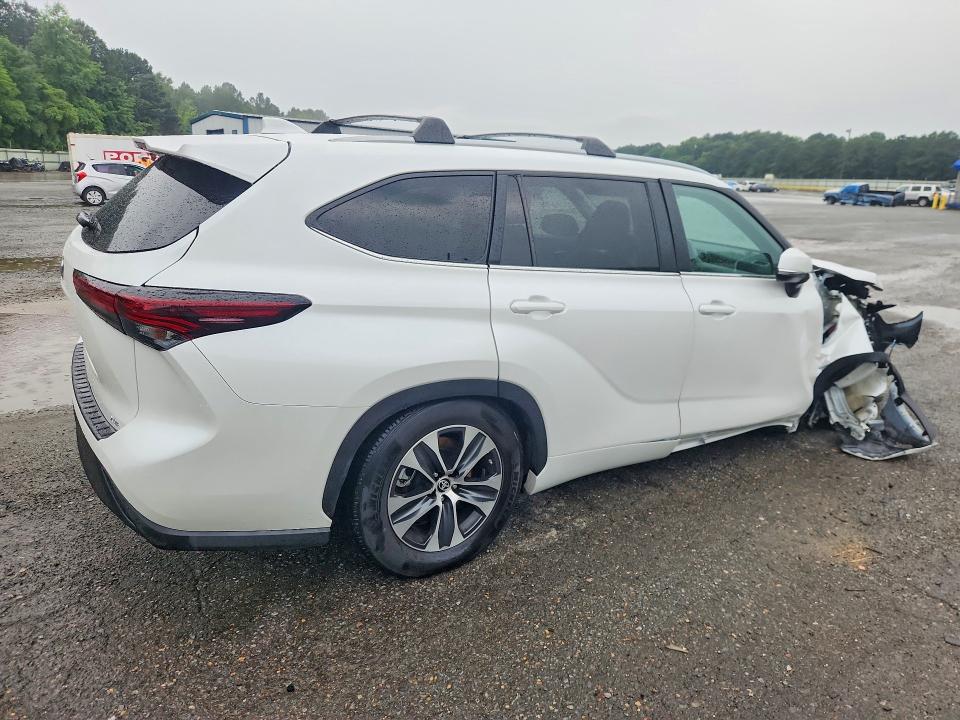 2024 Toyota VIN 5TDKDRAH6RS549279 COPART salvage auction — FRONT END, La - Cert Of Title-Salvage, sold $17,000 on 2026-07-02 (photo 3)