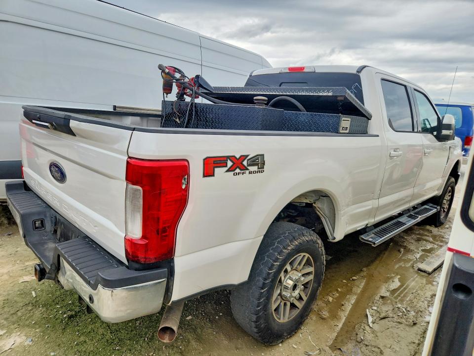 2019 Ford F250 VIN 1FT7W2B64KEF12019 COPART salvage auction — NORMAL WEAR, Tx - Certificate Of Title, sold $14,500 on 2026-07-27 (photo 3)