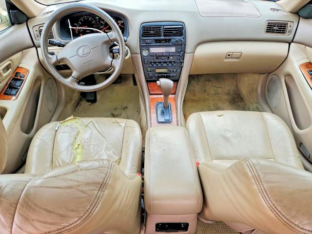 1998 Lexus ES VIN JT8BF28G3W0099845 COPART salvage auction — REAR END, OH - CERT OF TITLE-SALVAGE, sold $325 on 2026-07-02 (photo 8)