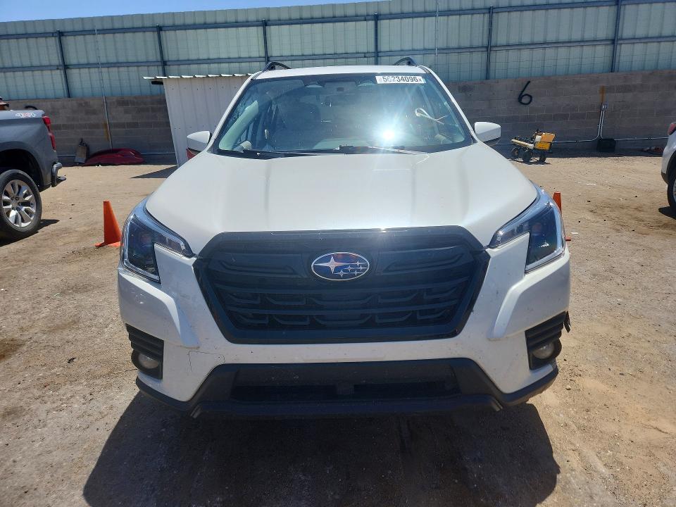 2022 Subaru Forester VIN JF2SKADC7NH444743 COPART salvage auction — SIDE, Nm - Cert Of Title-Salvage, sold $5,600 on 2026-07-27 (photo 5)