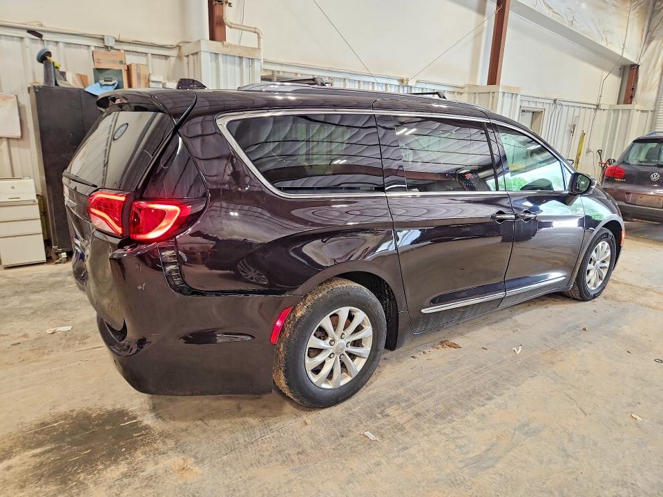 2018 Chrysler VIN 2C4RC1BG6JR270002 COPART salvage auction — REAR END, Wi - Certificate Of Title, sold $3,200 on 2026-07-22 (photo 3)