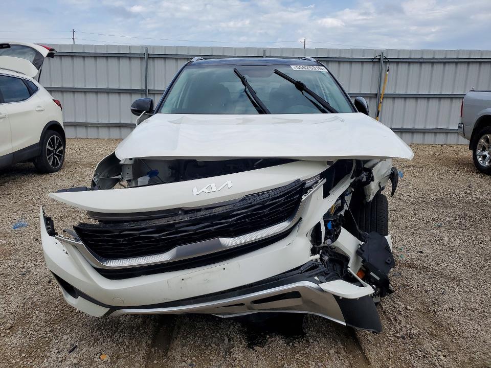 2022 Kia Seltos VIN KNDEUCAA9N7301478 COPART salvage auction — FRONT END, Ia - Cert Of Title-Salvage Title, sold $1,000 on 2026-07-29 (photo 5)