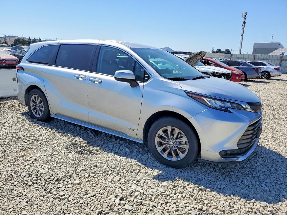 2021 Toyota VIN 5TDKRKEC6MS012461 COPART salvage auction — REAR END, Salvage Title, sold $9,100 on 2026-07-14 (photo 4)