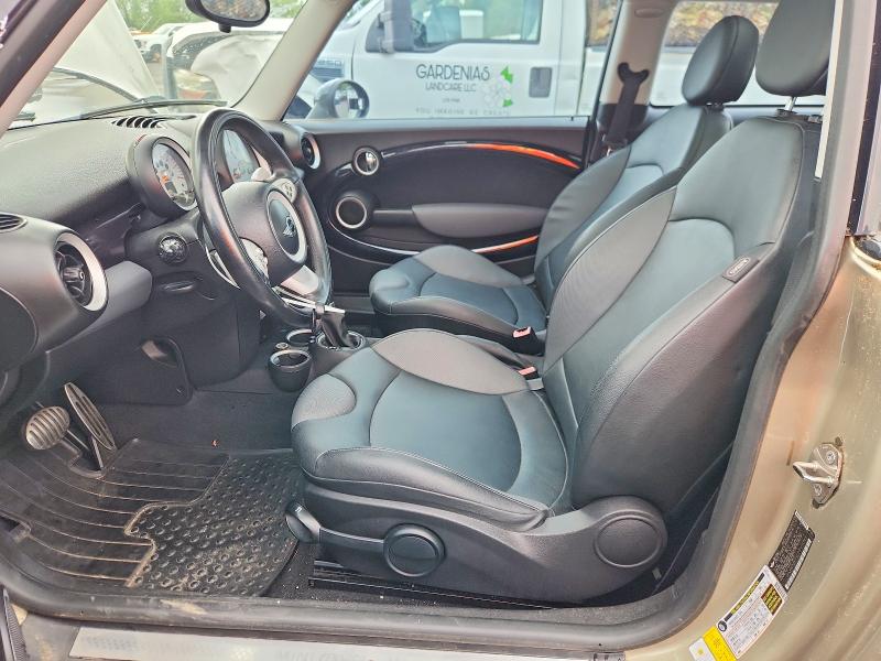 2007 Mini Cooper VIN WMWMF73517TV31343 COPART salvage auction — MINOR DENT/SCRATCHES, Or - Salvage Title Certificate, sold $750 on 2026-07-08 (photo 7)