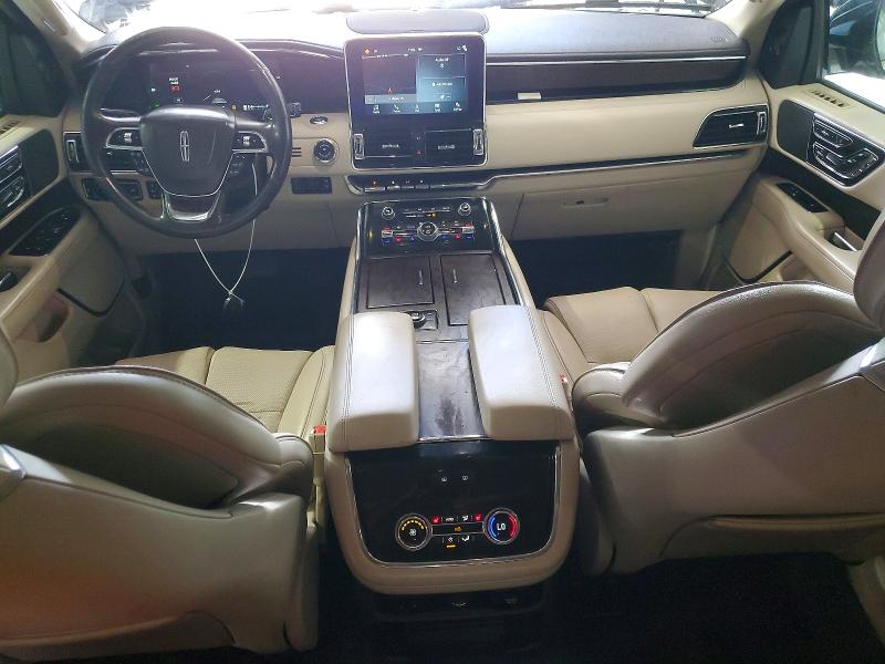 2019 Lincoln Navigator VIN 5LMJJ3LT5KEL11740 COPART salvage auction — MINOR DENT/SCRATCHES, Wv - Certificate Of Title, sold $12,800 on 2026-07-21 (photo 8)