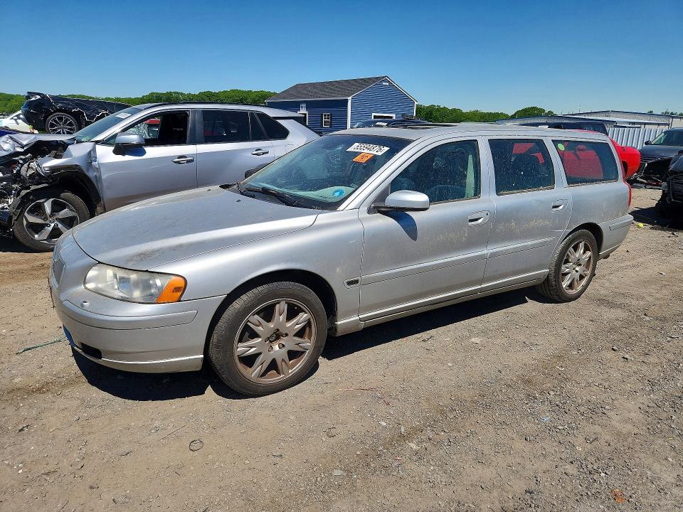 2006 Volvo V70 VIN YV1SW640162573386 COPART salvage auction — BURN, MA - CERT OF TITLE-RECONSTRCTD COLL, sold $125 on 2026-07-29 (photo 1)