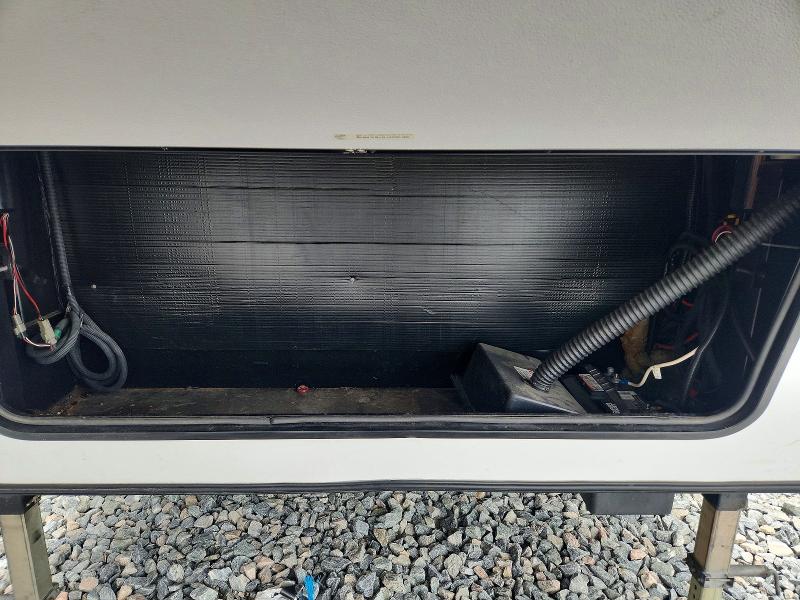 2018 Foresriver VIN 5ZT3CSZB0JG122885 COPART salvage auction — MINOR DENT/SCRATCHES, FL - CERT OF TITLE SLVG REBUILDABLE, sold $15 on 2026-07-30 (photo 7)