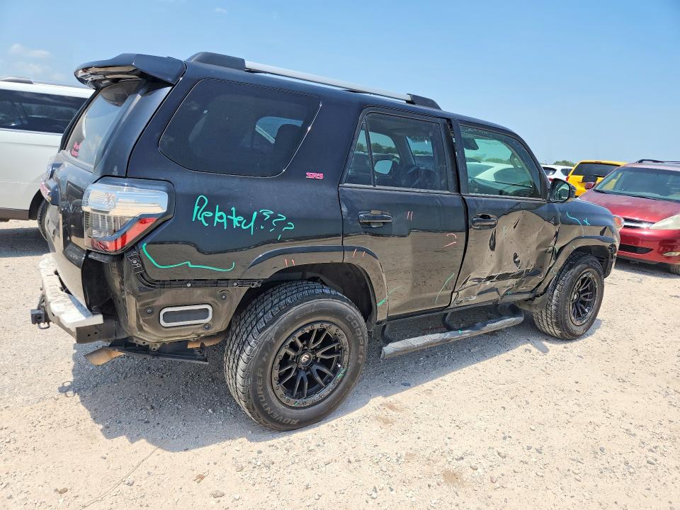 2021 Toyota 4runner VIN JTEMU5JR7M5857145 COPART salvage auction — REAR END, Tx - Salvage Vehicle Title, sold $11,600 on 2026-07-02 (photo 3)