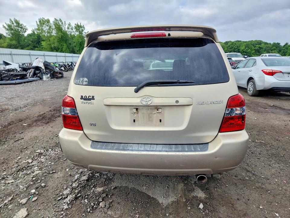 2007 Toyota Highlander VIN JTEDP21A370138430 COPART salvage auction — MINOR DENT/SCRATCHES, MA - CERT OF TITLE-RECONSTRCTD COLL, sold $575 on 2026-07-29 (photo 6)