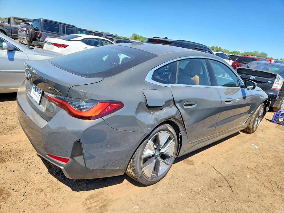 2026 BMW VIN WBY43HD03TFW61023 COPART salvage auction — REAR END, Il - Salvage Certificate, sold $32,250 on 2026-07-07 (photo 3)