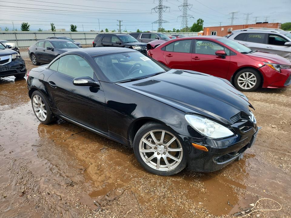 2006 Mercedes-benz Slk-klasse VIN WDBWK56F86F096428 COPART salvage auction — FRONT END, IL - SALVAGE CERTIFICATE, sold $1,100 on 2026-08-13 (photo 4)