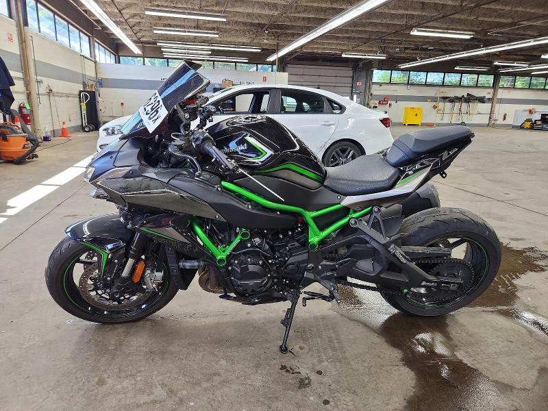 2020 Kawasaki Zr VIN JKAZRCK1XLA002612 COPART salvage auction — MINOR DENT/SCRATCHES, Ia - Certificate Of Title (P), sold $8,300 on 2026-07-27 (photo 3)