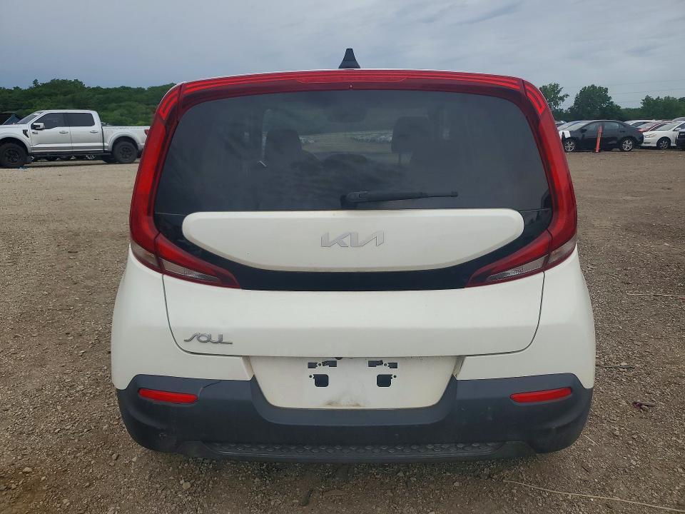 2022 Kia Soul VIN KNDJ23AU6N7816551 COPART salvage auction — MINOR DENT/SCRATCHES, IL - CERTIFICATE OF TITLE, sold $3,300 on 2026-07-16 (photo 6)