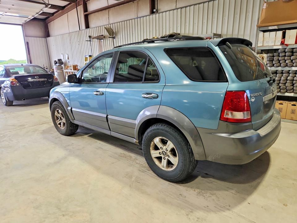 2003 Kia Sorento VIN KNDJC733035167931 COPART salvage auction — UNDERCARRIAGE, PA - CERT OF TITLE, sold $350 on 2026-07-02 (photo 2)
