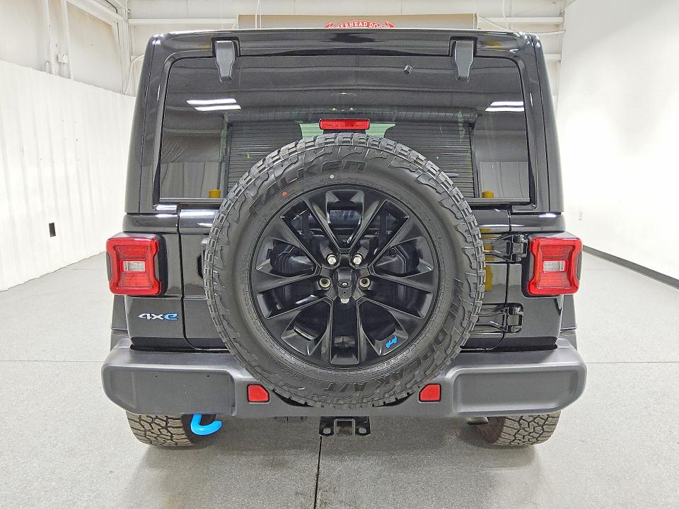 2023 Jeep Wrangler / VIN 1C4JJXP67PW621912 COPART salvage auction — MINOR DENT/SCRATCHES, MO - CERTIFICATE OF TITLE, sold $20,500 on 2026-07-09 (photo 6)