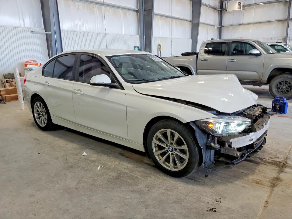 2018 BMW 3er VIN WBA8E5G50JNU47092 COPART salvage auction — FRONT END, Ne - Cert Of Title-Salvage, sold $2,900 on 2026-07-14 (photo 4)