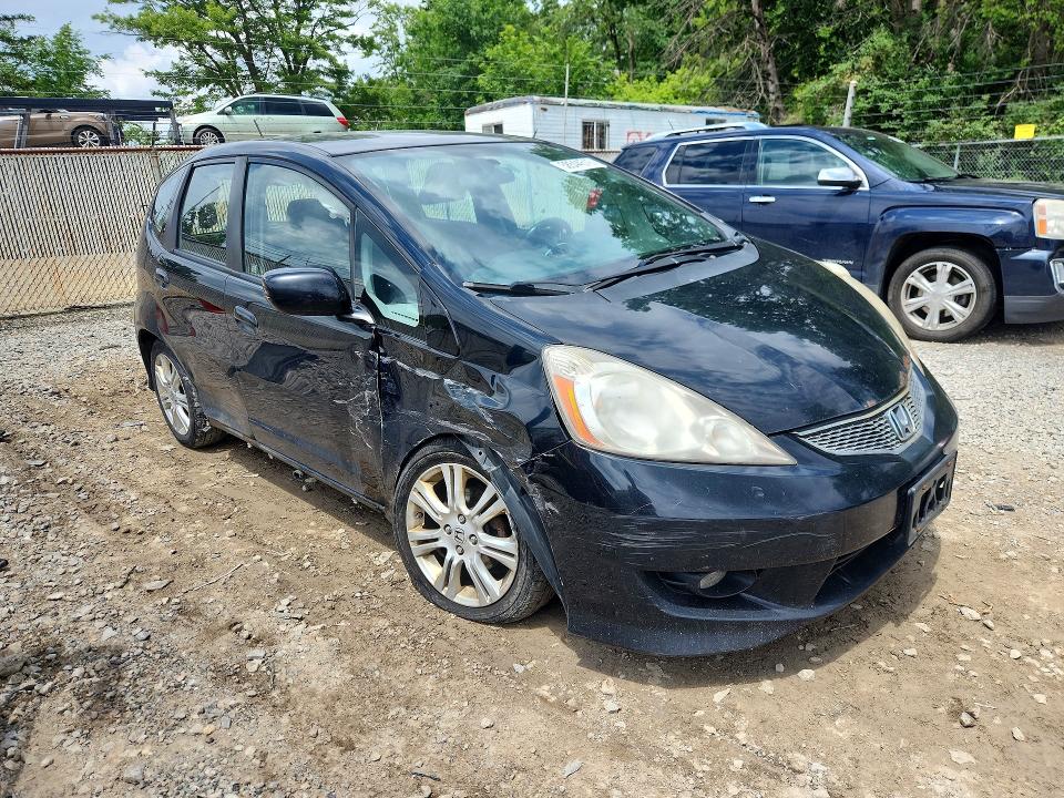 2010 Honda Fit VIN JHMGE8H4XAC031454 COPART salvage auction — FRONT END, OH - CERT OF TITLE-SALVAGE, sold $90 on 2026-07-29 (photo 4)
