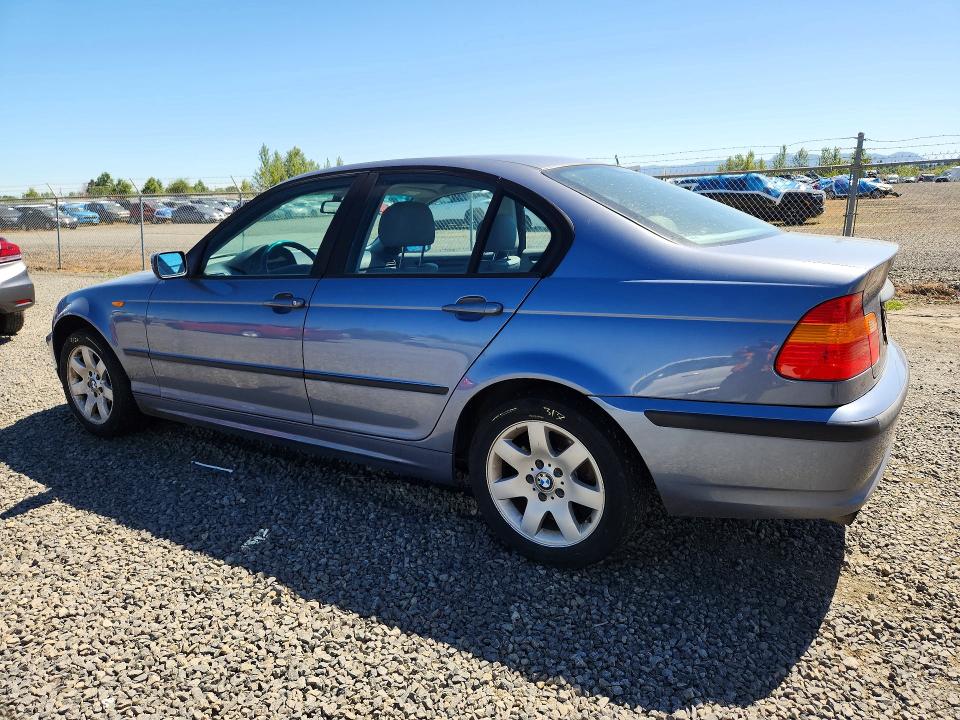 2002 BMW 3er VIN WBAEU33442PF71866 COPART salvage auction — SIDE, OR - SALVAGE TITLE CERTIFICATE, sold $575 on 2026-07-07 (photo 2)
