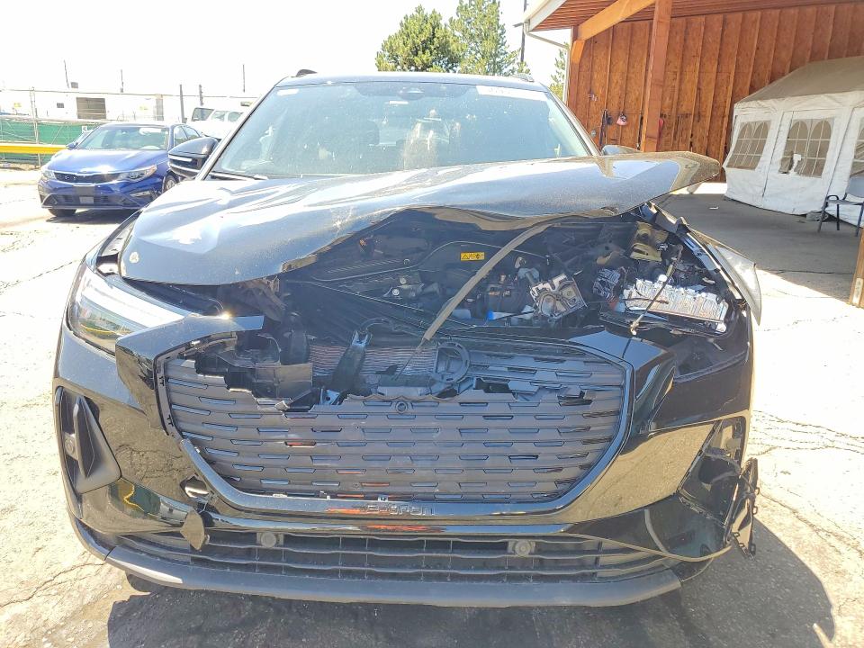 2025 Audi Q4 e-tron VIN WA1KUBFZ6SP066135 COPART salvage auction — FRONT END, Co - Public - Salvage Title, sold $11,400 on 2026-09-08 (photo 5)