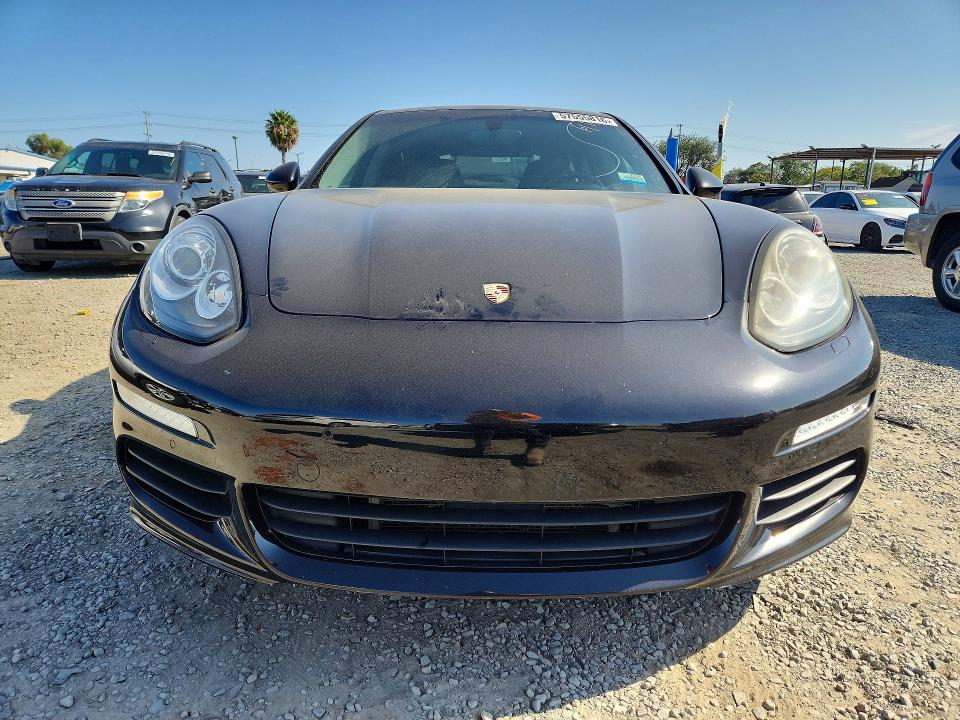 2015 Porsche Panamera VIN WP0AD2A78FL040849 COPART salvage auction — MINOR DENT/SCRATCHES, Mt - Dis/Dlr/Exp Only Clean Title, sold $7,000 on 2026-07-31 (photo 5)