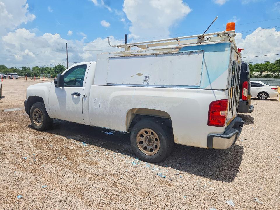 2008 Chevrolet Silverado 1500 VIN 1GCEC14X68Z145383 COPART salvage auction — MINOR DENT/SCRATCHES, TX - CERTIFICATE OF TITLE, sold $1,800 on 2026-07-09 (photo 2)