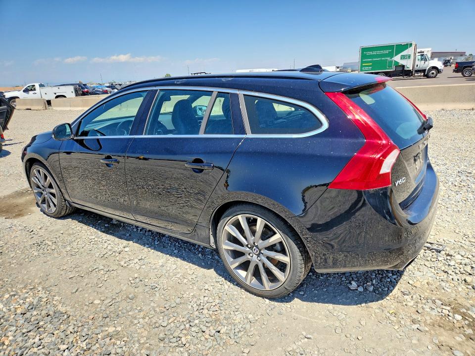2015 Volvo V60 VIN YV1612SB4F1189766 COPART salvage auction — UNDERCARRIAGE, Co - Dis/Dlr/Exp Only Clean Title, sold $950 on 2026-07-09 (photo 2)