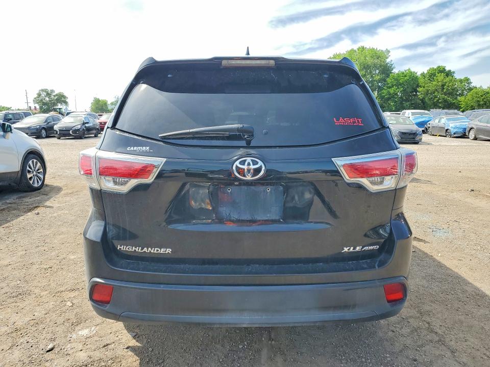 2014 Toyota VIN 5TDJKRFH0ES068125 COPART salvage auction — FRONT END, Ia - Cert Of Title-Salvage Title, sold $6,300 on 2026-07-31 (photo 6)
