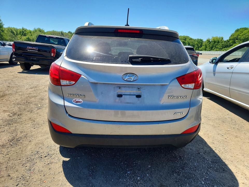 2012 Hyundai Tucson VIN KM8JUCAC8CU466741 COPART salvage auction — FRONT END, Ma - Cert Of Title-Reconstrctd Coll, sold $800 on 2026-07-15 (photo 6)