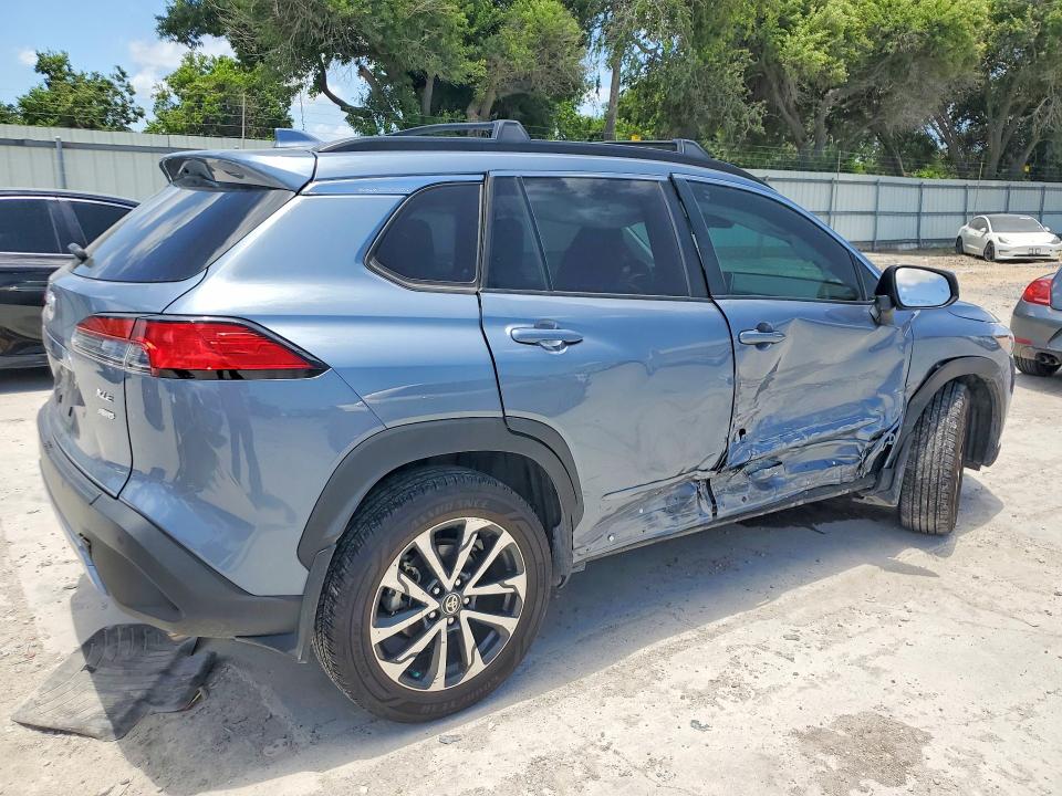 2024 Toyota Corolla cross VIN 7MUDAABG7RV080654 COPART salvage auction — SIDE, TX - SALVAGE VEHICLE TITLE, sold $11,600 on 2026-08-25 (photo 3)