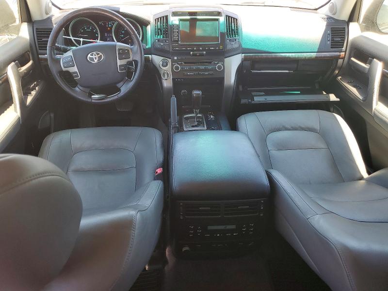 2009 Toyota Land cruiser VIN JTMHY05JX95003923 COPART salvage auction — MINOR DENT/SCRATCHES, Ca - Dis/Dlr/Exp Only Clean Title, sold $14,200 on 2026-07-09 (photo 8)