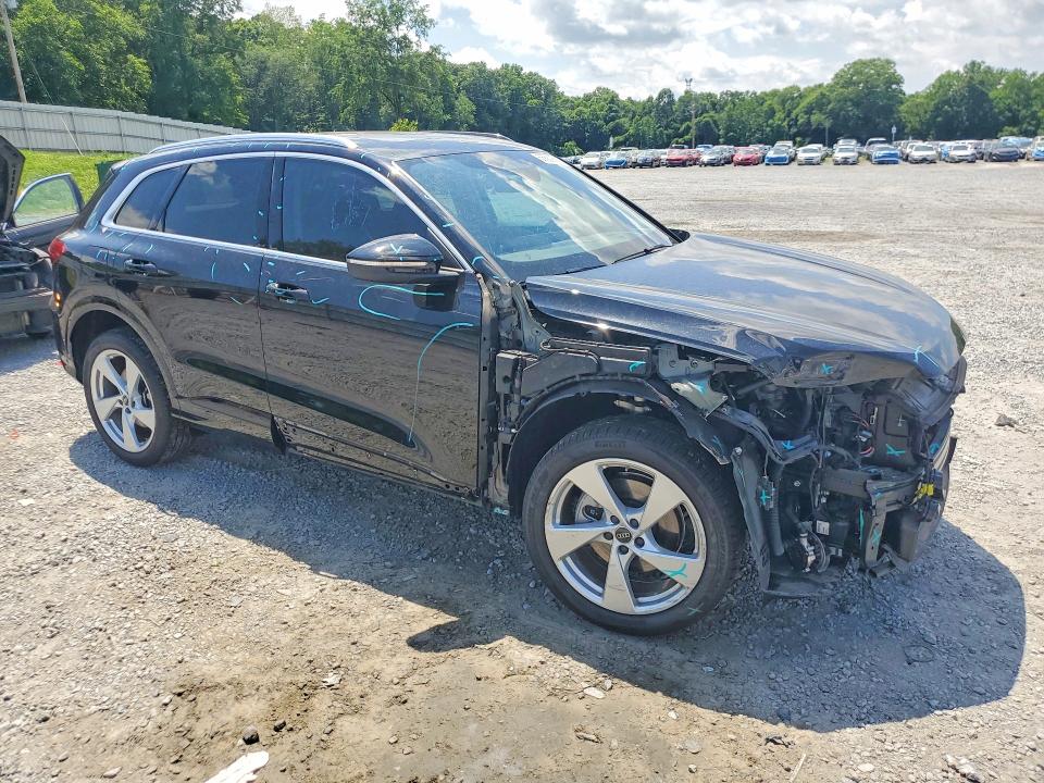 2025 Audi Q5 VIN WA12AAGU0S2015328 COPART salvage auction — FRONT END, Nc - Salvage Certificate Of Title, sold $225 on 2026-07-29 (photo 4)