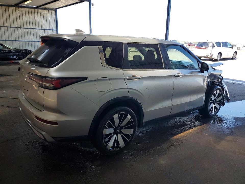 2025 Mitsubishi Outlander VIN JA4J4VA81SZ058444 COPART salvage auction — FRONT END, Co - Salvage Title, sold $550 on 2026-07-22 (photo 3)