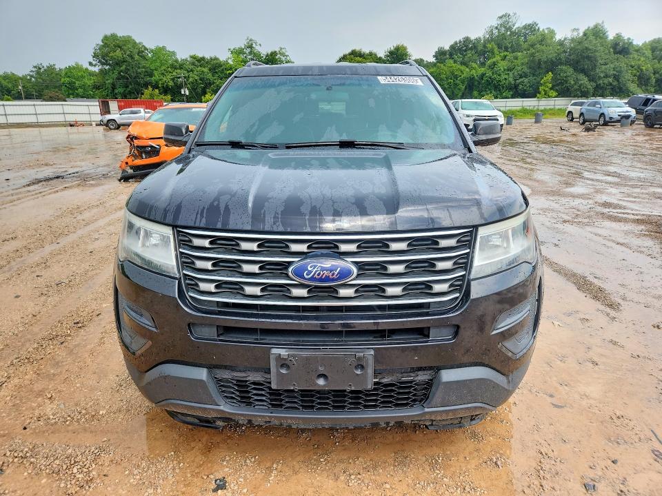 2017 Ford Explorer VIN 1FM5K7B88HGA48422 COPART salvage auction — NORMAL WEAR, Wv - Certificate Of Title, sold $4,900 on 2026-07-02 (photo 5)
