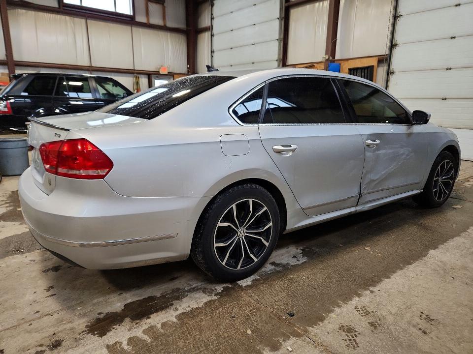 2014 Volkswagen VIN 1VWCS7A39EC104756 COPART salvage auction — SIDE, Ab - Bos - Salvage, sold $225 on 2026-07-09 (photo 3)