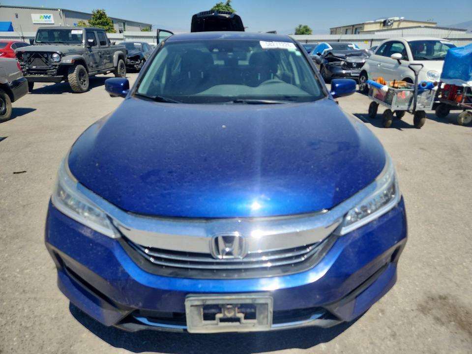 2017 Honda VIN JHMCR6F7XHC015933 COPART salvage auction — REAR END, Ca - Salvage Certificate, sold $4,400 on 2026-07-24 (photo 5)