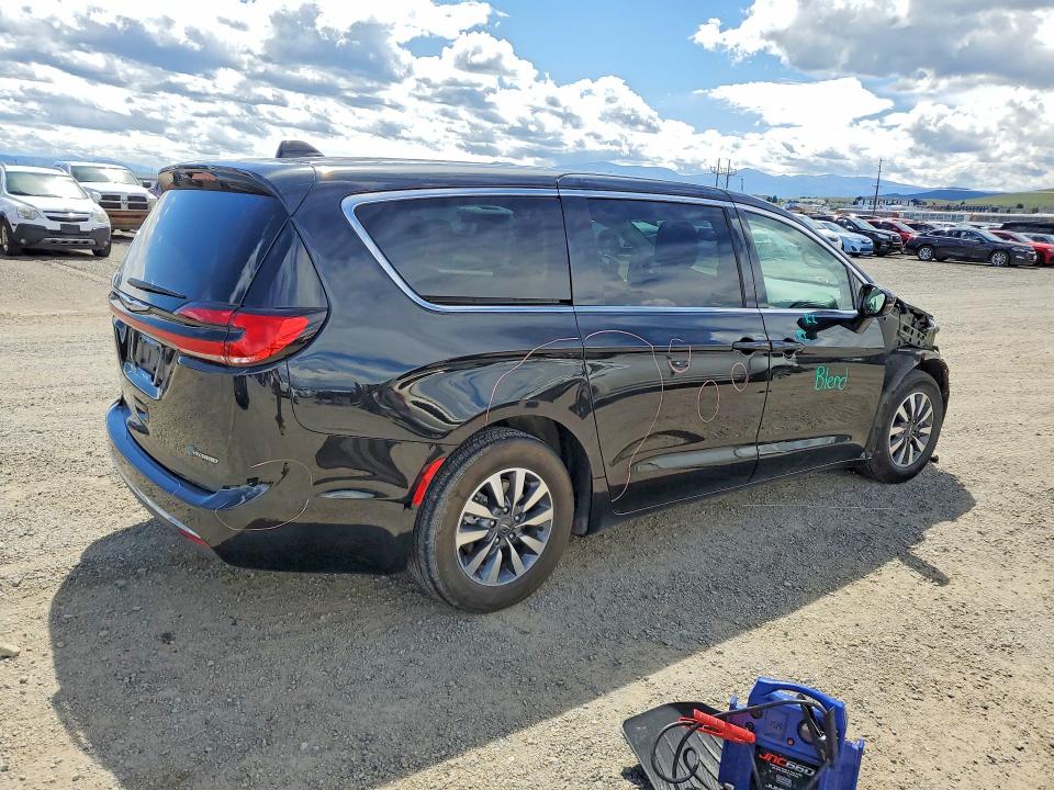 2022 Chrysler Pacifica VIN 2C4RC1L74NR156181 COPART salvage auction — FRONT END, MT - SALVAGE CERTIFICATE OF A VEHIC, sold $3,400 on 2026-09-29 (photo 3)