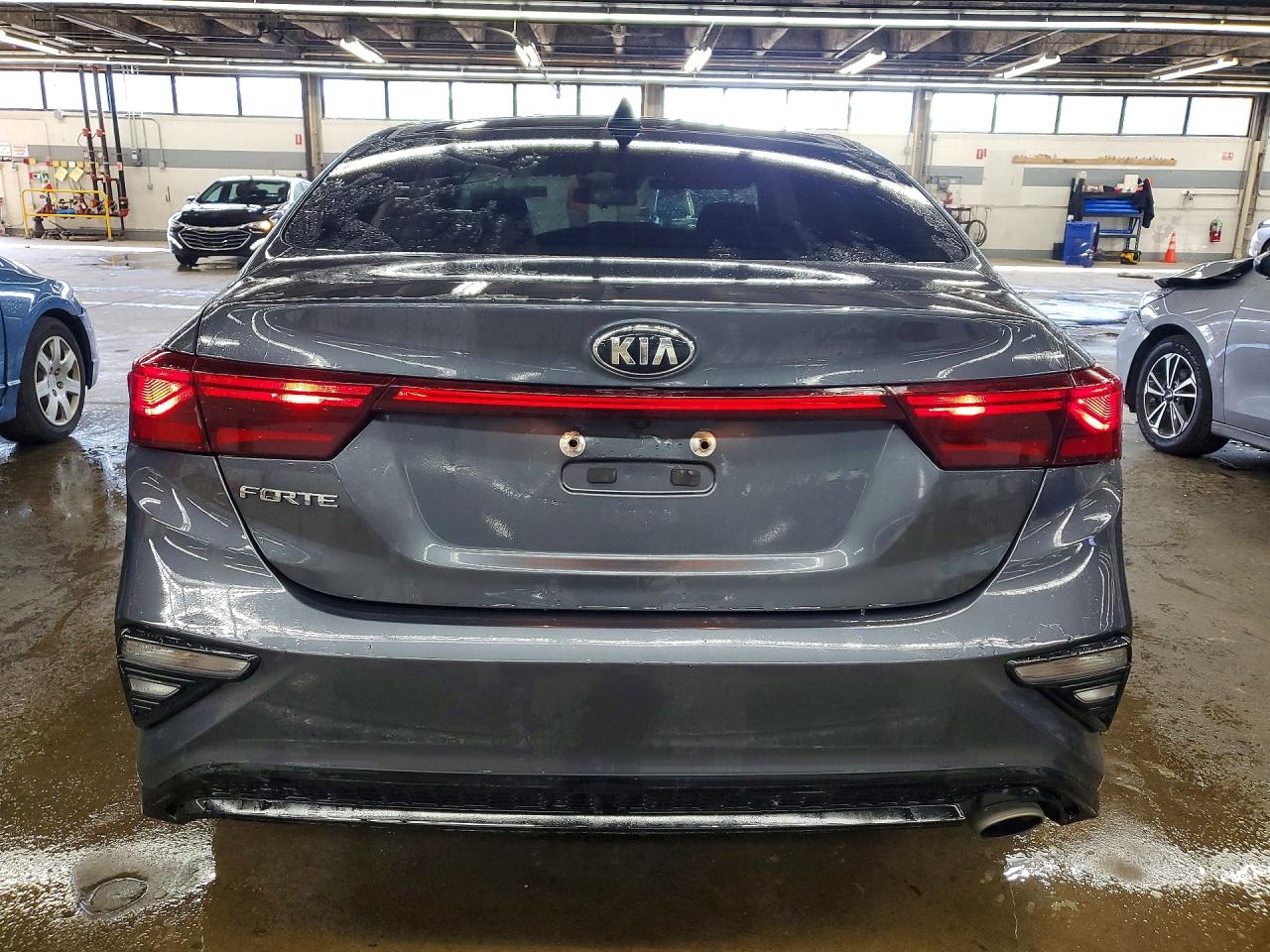 2020 Kia Forte VIN 3KPF24AD1LE238982 COPART salvage auction — Vandalized, IL - CERTIFICATE OF TITLE, sold $6,400 on 2026-07-09 (photo 6)