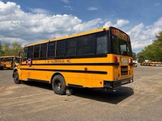 2015 Freightliner Chassis VIN 4UZABPDU9FCGL9813 COPART salvage auction — NORMAL WEAR, MA - CERTIFICATE OF TITLE (P), sold $700 on 2026-07-09 (photo 3)