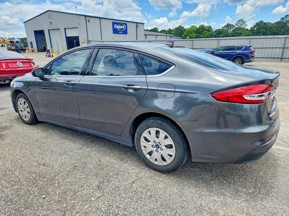 2020 Ford Fusion VIN 3FA6P0G74LR102775 COPART salvage auction — MINOR DENT/SCRATCHES, Al - Certificate Of Title, sold $4,400 on 2026-07-09 (photo 2)