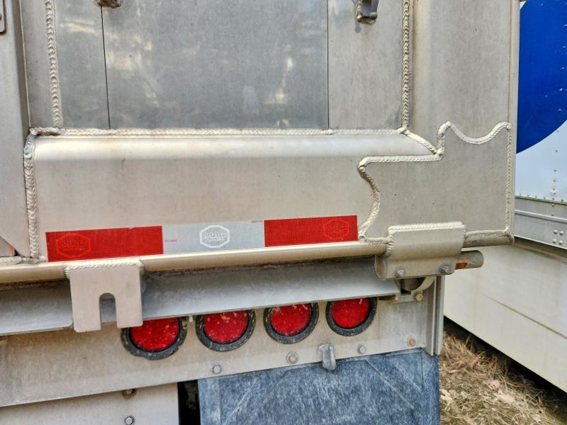 2022 Mac Trailer VIN 5MADN3921NS062648 COPART salvage auction — ROLLOVER, PA - CERTIFICATE OF SALVAGE, sold $1,150 on 2026-07-30 (photo 8)