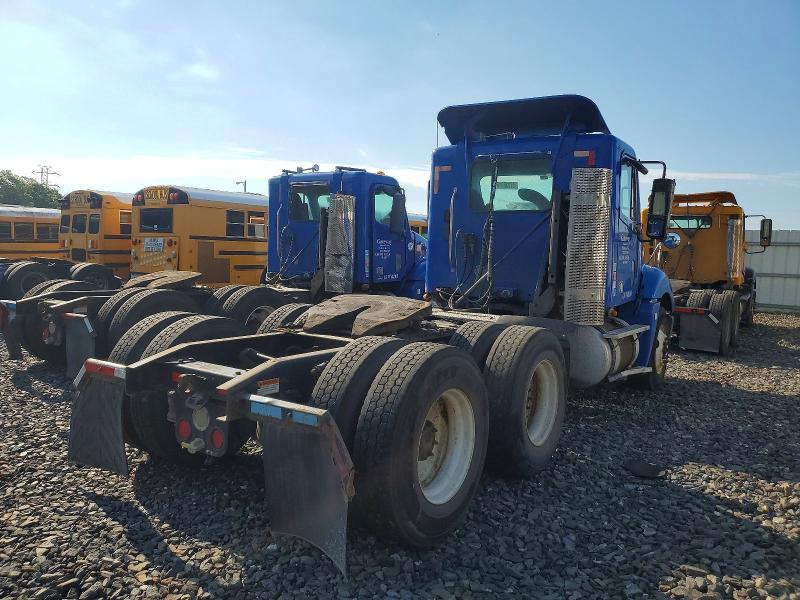 2009 Freightliner Conventional VIN 1FUJA6CK39LAH1181 COPART salvage auction — NORMAL WEAR, NJ - CERTIFICATE OF TITLE, sold $8,200 on 2026-07-21 (photo 4)