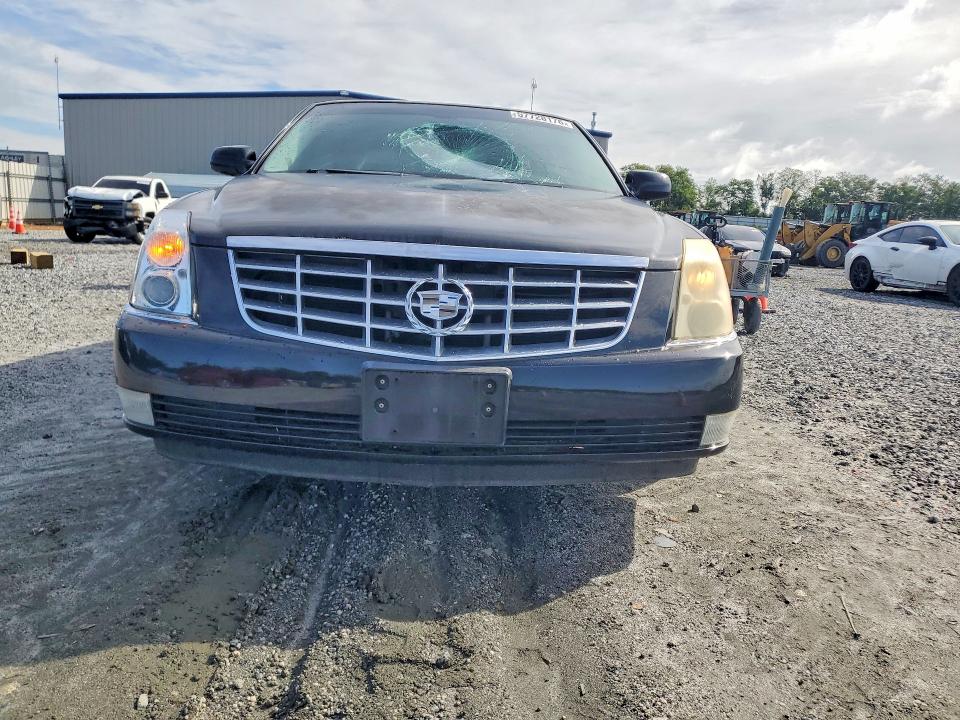 2007 Cadillac Dts VIN 1G6KD57YX7U213761 COPART salvage auction — FRONT END, Sc - Cert Of Title-Salvage, sold $300 on 2026-07-29 (photo 5)