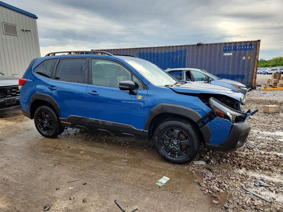 2022 Subaru Forester VIN JF2SKALC1NH423453 COPART salvage auction — FRONT END, Salvage Title, sold $5,500 on 2026-07-27 (photo 4)