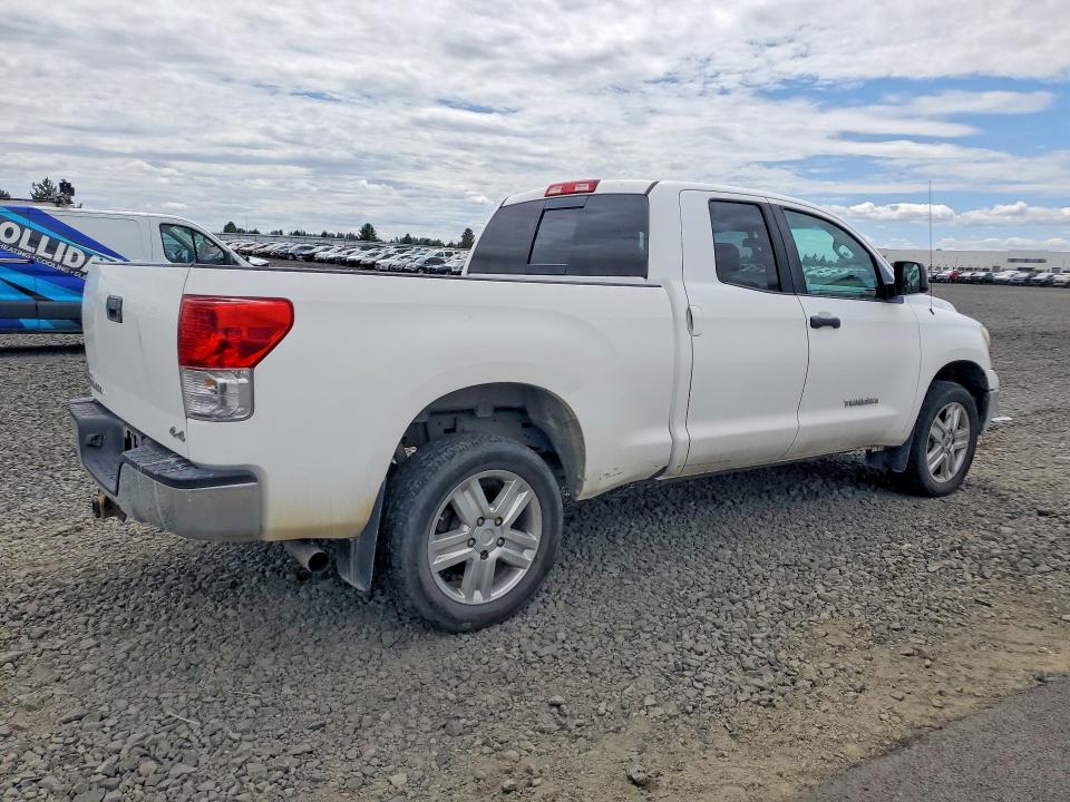 2011 Toyota Tundra VIN 5TFUM5F10BX025722 COPART salvage auction — FRONT END, WA - BILL OF SALE, sold $4,050 on 2026-07-08 (photo 3)