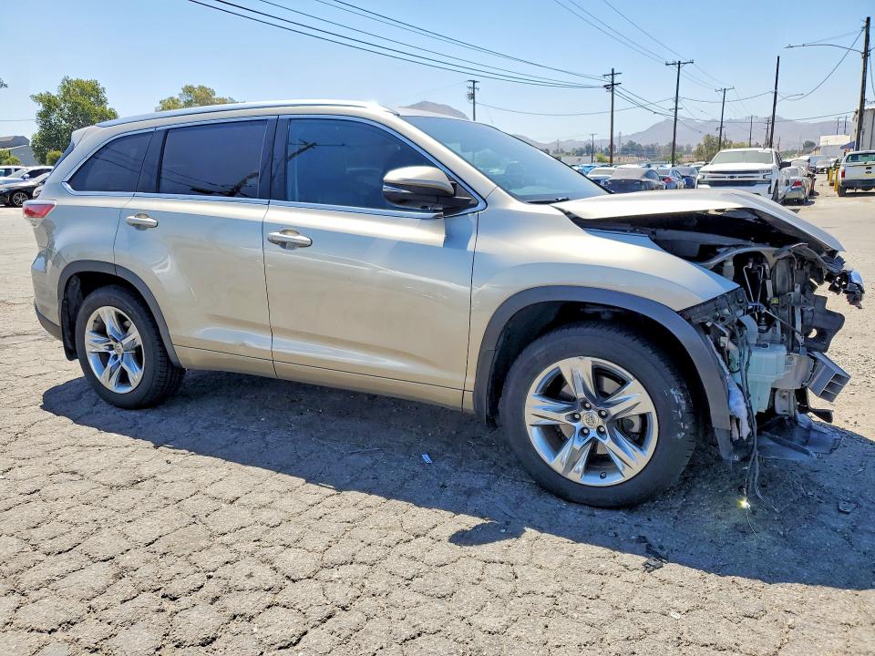 2014 Toyota VIN 5TDDKRFH7ES069608 COPART salvage auction — FRONT END, Ca - Salvage Certificate, sold $4,850 on 2026-07-13 (photo 4)