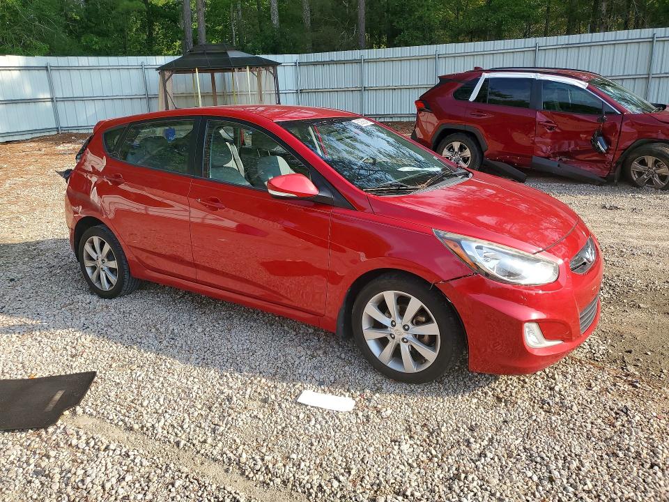 2013 Hyundai Accent VIN KMHCU5AE9DU113917 COPART salvage auction — REAR END, Nc - Salvage Certificate Of Title, sold $375 on 2026-07-31 (photo 4)