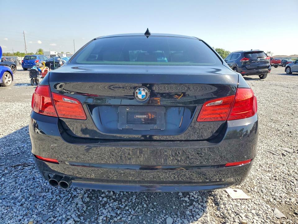 2013 BMW 5er VIN WBAXG5C53DDY36461 COPART salvage auction — MINOR DENT/SCRATCHES, Fl - Certificate Of Title (P), sold $1,300 on 2026-07-28 (photo 6)
