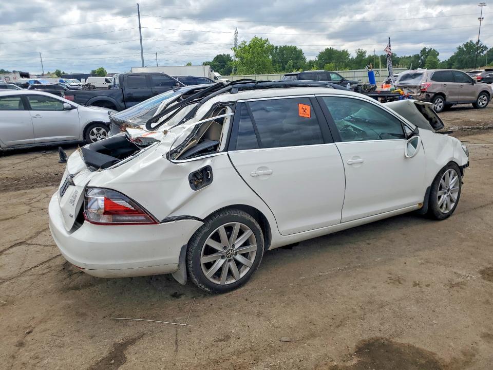 2012 Volkswagen VIN 3VWPL7AJ9CM686253 COPART salvage auction — ROLLOVER, MI - CERTIFICATE OF TITLE, sold $500 on 2026-07-02 (photo 3)